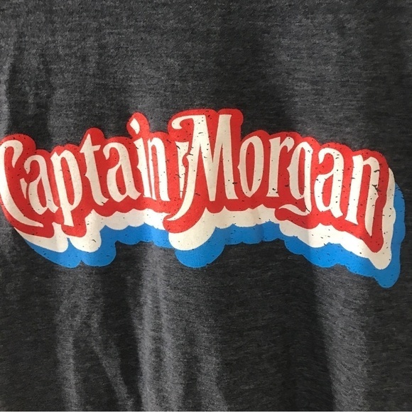 Captain Morgan red blue graphic gray short sleeve t-shirt size small - Picture 3 of 8